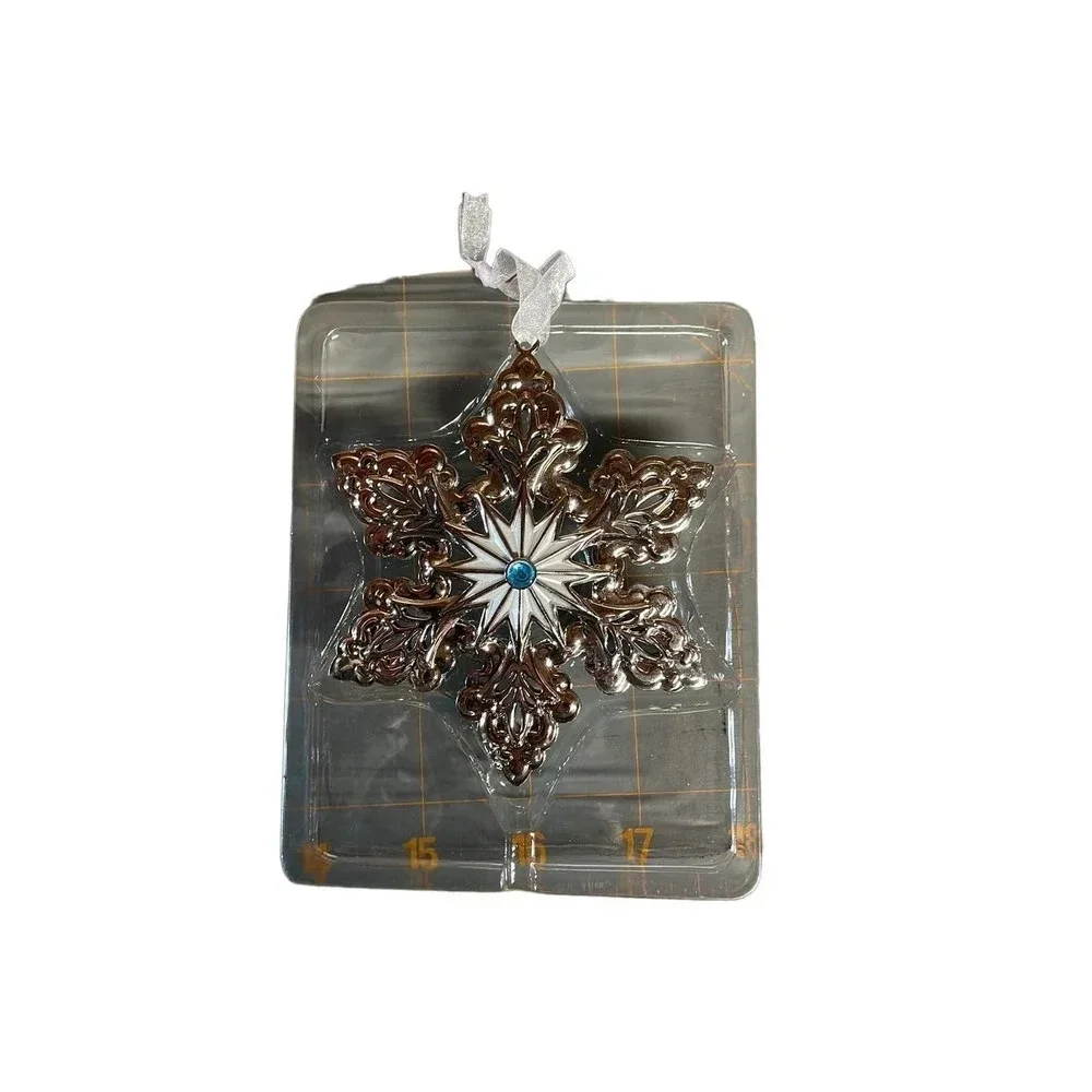 New in Box Keepsakes Hallmark‎ Stamped Starlight Ornament
